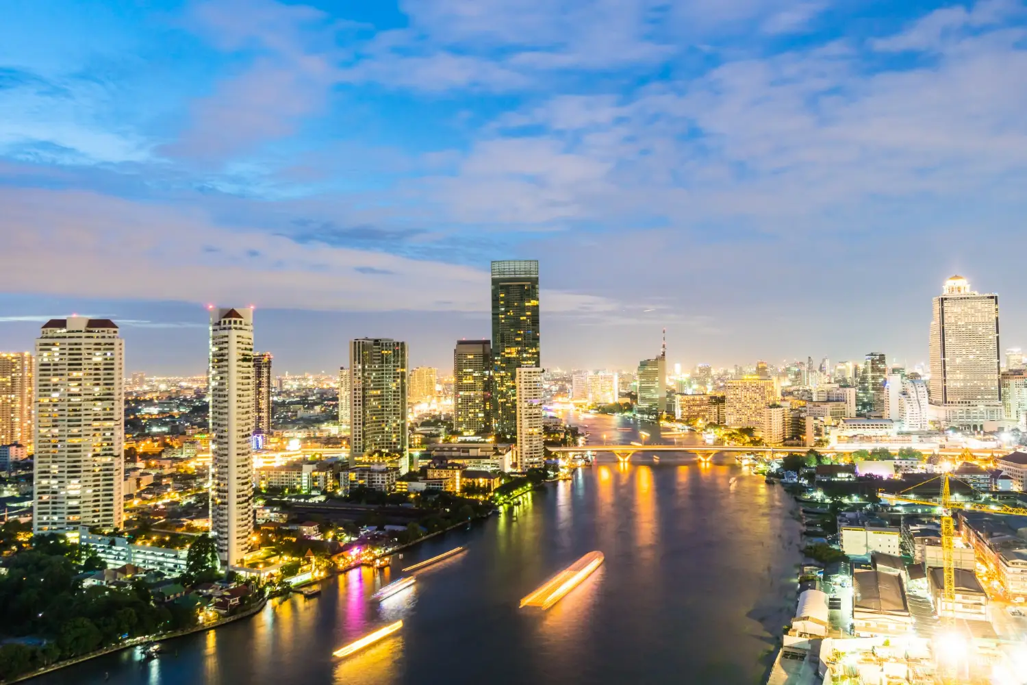 È sicuro viaggiare in Thailandia e Cambogia mentre le tensioni ai confini aumentano? (Dicembre 2025)