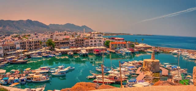 Nordzypern & Kyrenia: Casinos, Luxushotels, Strände + Essentieller Verbindungsleitfaden